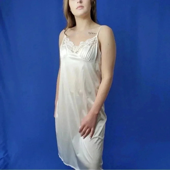 Vintage Vassarette Slip Dress - Medium - Picture 7 of 11